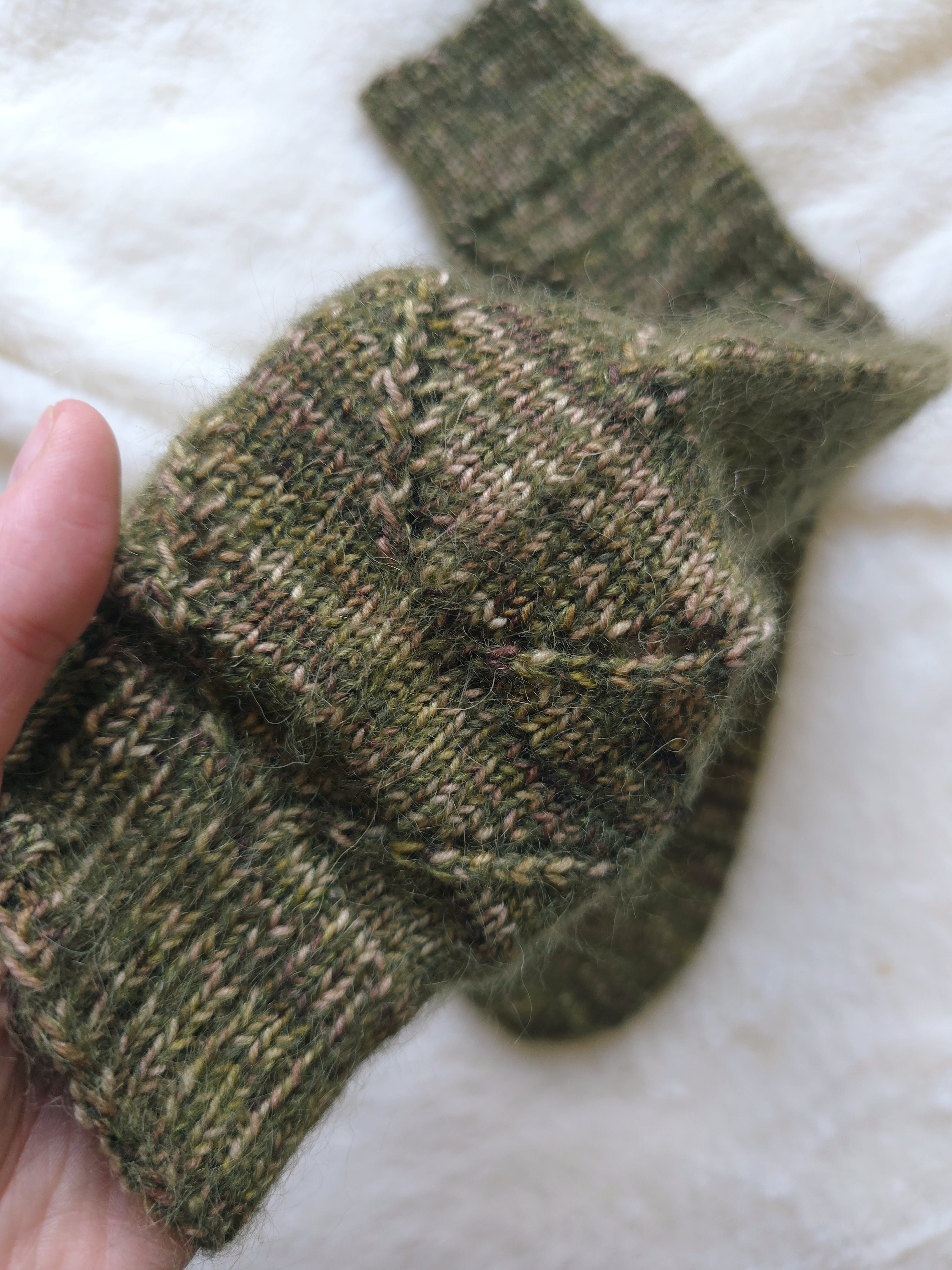 Forest green handknitted woolen socks. Foot size 24cm