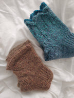 Bēšas, adītas sieviešu zeķes. Pēdas garums 24cm