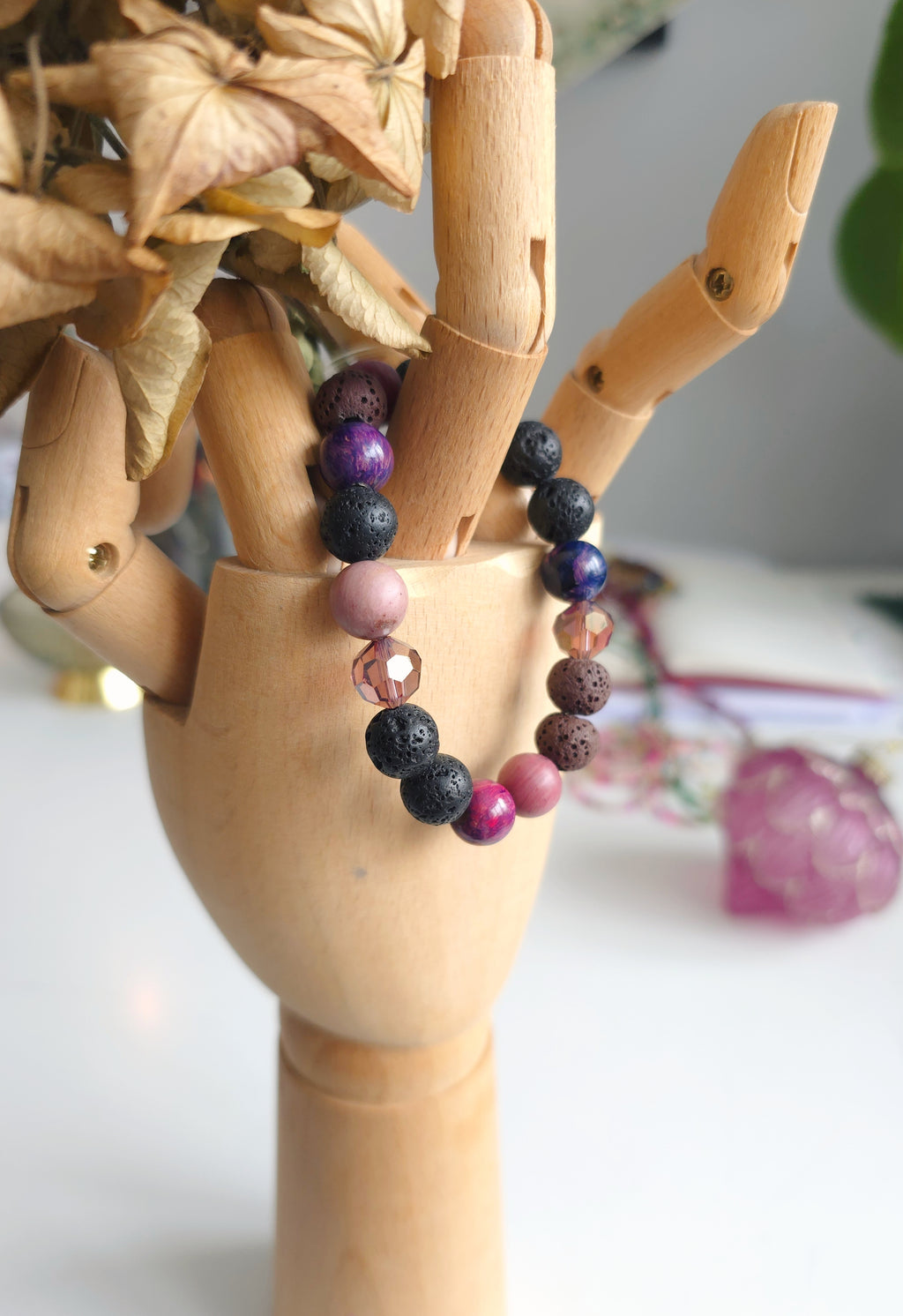 Multicolor beads fun bracelet in pinky brown tones