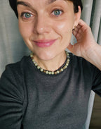 Nefrīta, ahātu & kvarca gaiši zaļās krelles